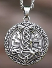 Halskette - Thors Hammer mit Schwarzer Sonne Halskette - Thors Hammer mit Schwarzer Sonne